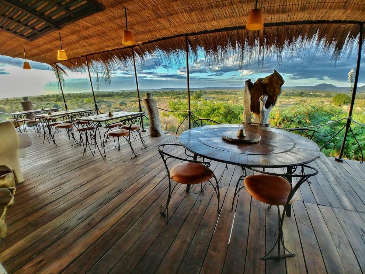 Bakuba Lodge - Le Petit Hotel Du Voyageur Ankilibe 外观 照片