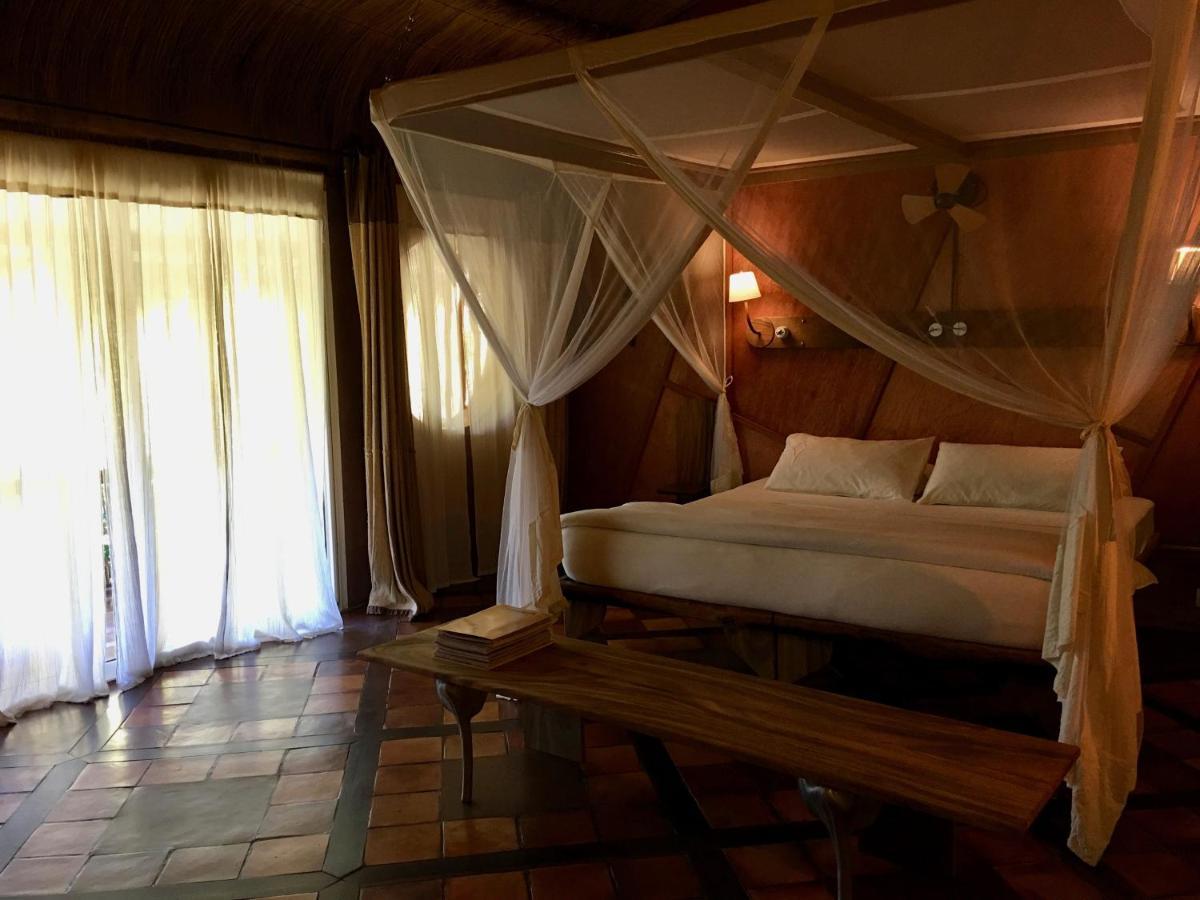 Bakuba Lodge - Le Petit Hotel Du Voyageur Ankilibe 外观 照片