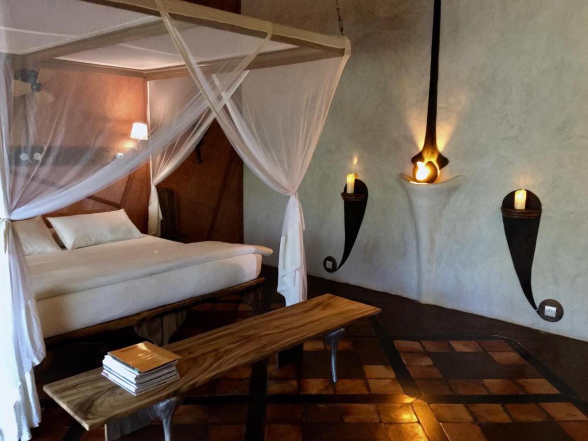 Bakuba Lodge - Le Petit Hotel Du Voyageur Ankilibe 外观 照片